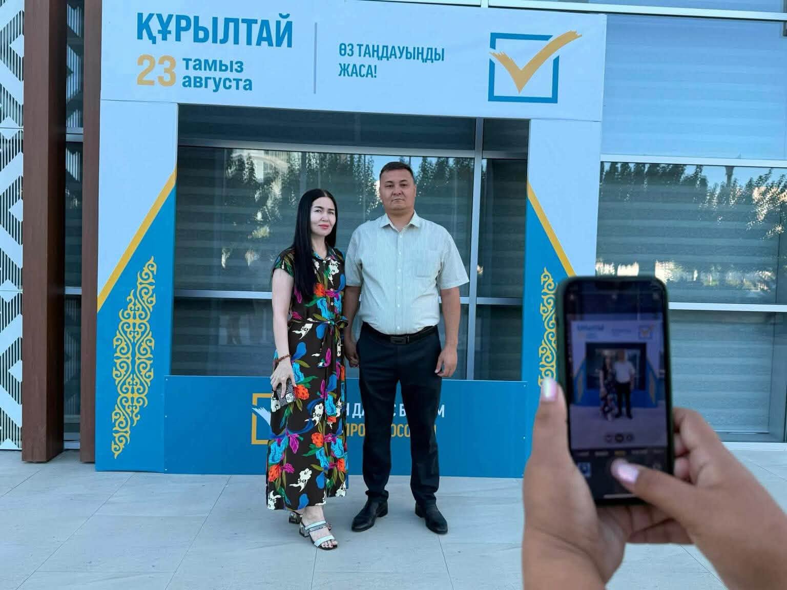 ТҮРКІСТАНДЫҚТАР ӨЗ ТАҢДАУЫН ЖАСАУДА
