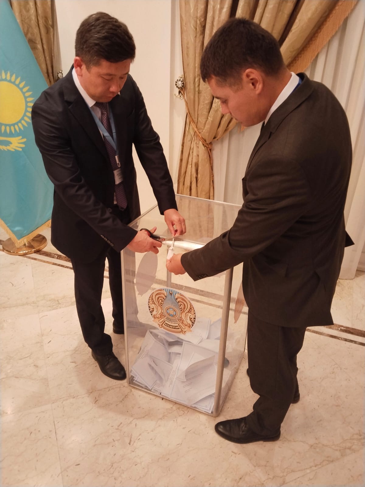 Каир қаласында орналасқан №415 учаскелік сайлау комиссиясы Қазақстан Республикасы Құрылтайының сайлауын өткізу жөніндегі жұмысын аяқтады.