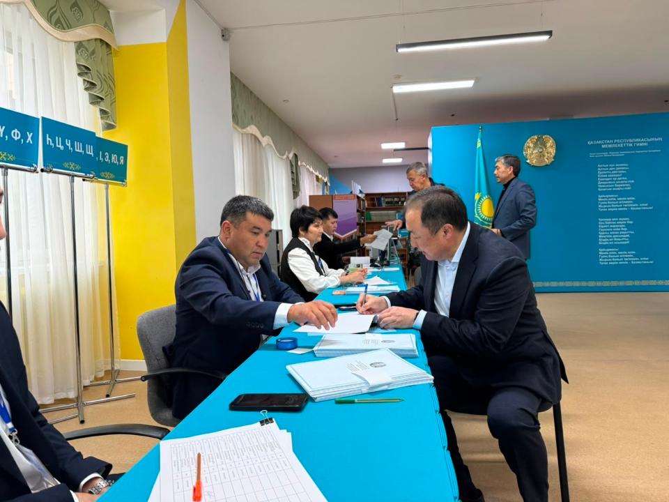 Руководство Министерства транспорта Республики Казахстан приняло участие в выборах в Курултай