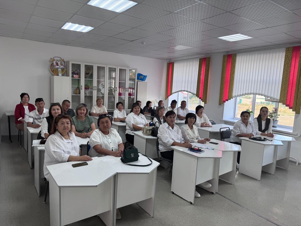 ТАМЫЗ КЕҢЕСІ: ДЕНЕ ШЫНЫҚТЫРУ, АЛҒАШҚЫ ӘСКЕРИ ЖӘНЕ ТЕХНОЛОГИЯЛЫҚ ДАЙЫНДЫҚ, ЕҢБЕК ПӘНДЕРІ ПЕДАГОГТЕРІНІҢ СЕКЦИЯЛЫҚ ОТЫРЫСЫ ӨТТІ