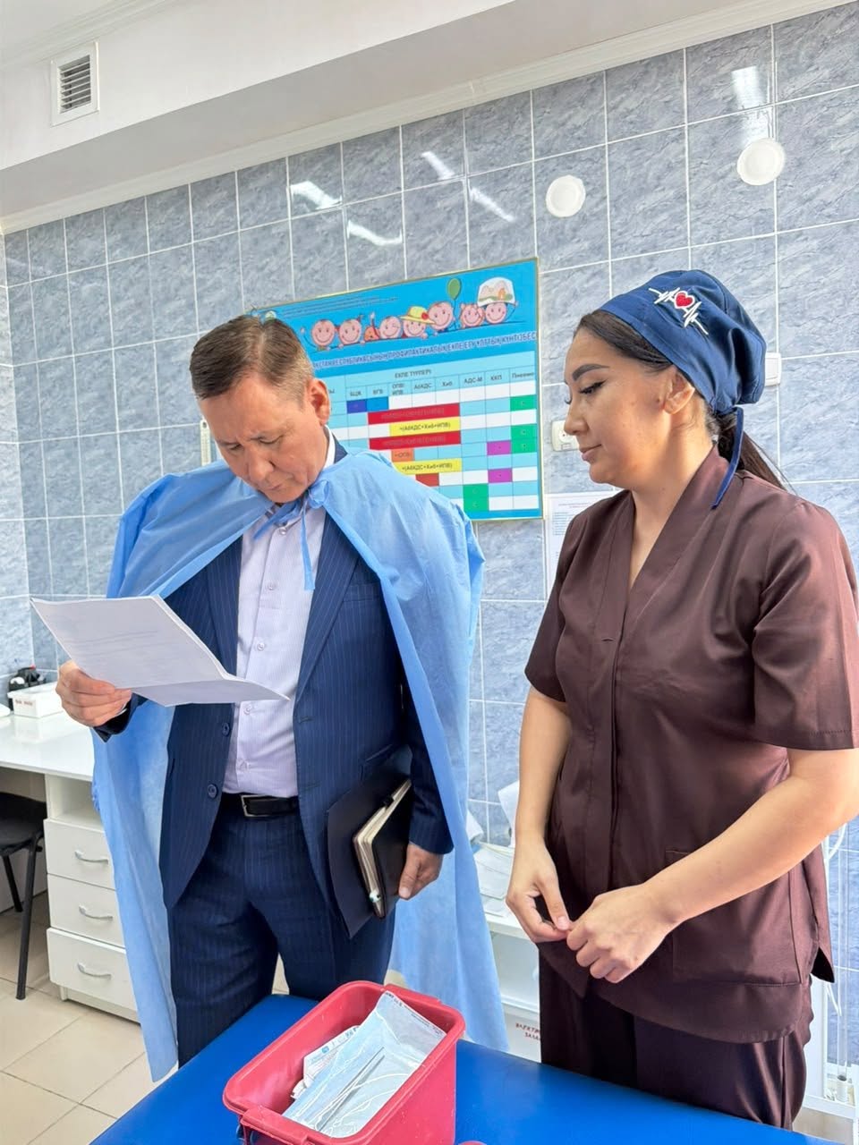ӨКІЛ ОБЛЫСТЫҚ МАМАНДАНДЫРЫЛҒАН СӘБИ ҮЙІНІҢ ЖҰМЫСЫМЕН ТАНЫСТЫ