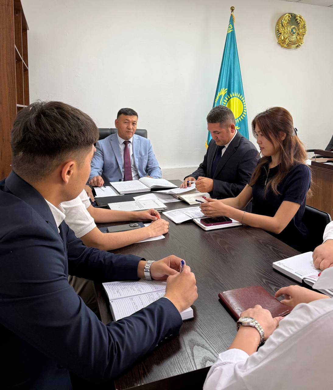 Департамент басшысы Е. С. Ниетқабылов апта сайынғы жұмыс кеңесін өткізді.
