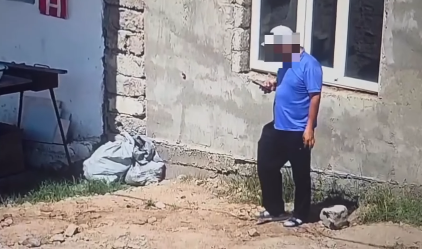 В Шымкенте продолжается республиканская экологическая акция «Таза Қазақстан», направленная на поддержание чистоты, благоустройство городской территории и соблюдение общественного порядка.