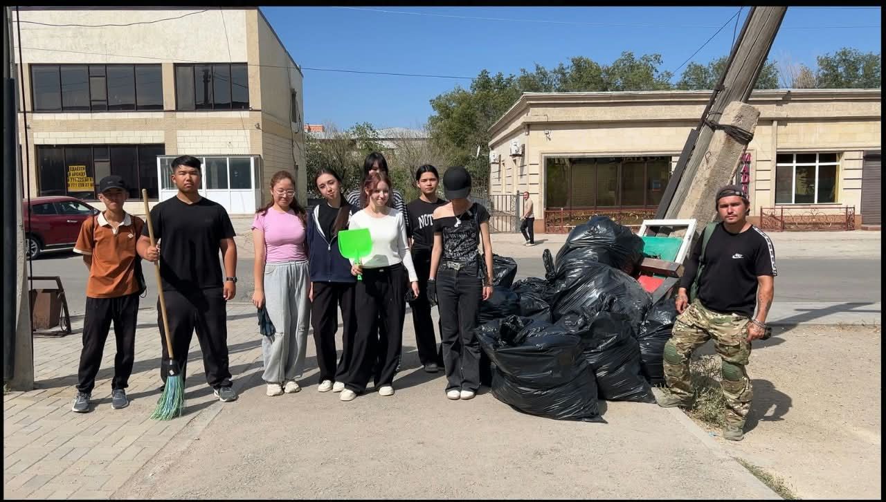 В городе Сатпаев прошла акция по благоустройству и поддержанию чистоты