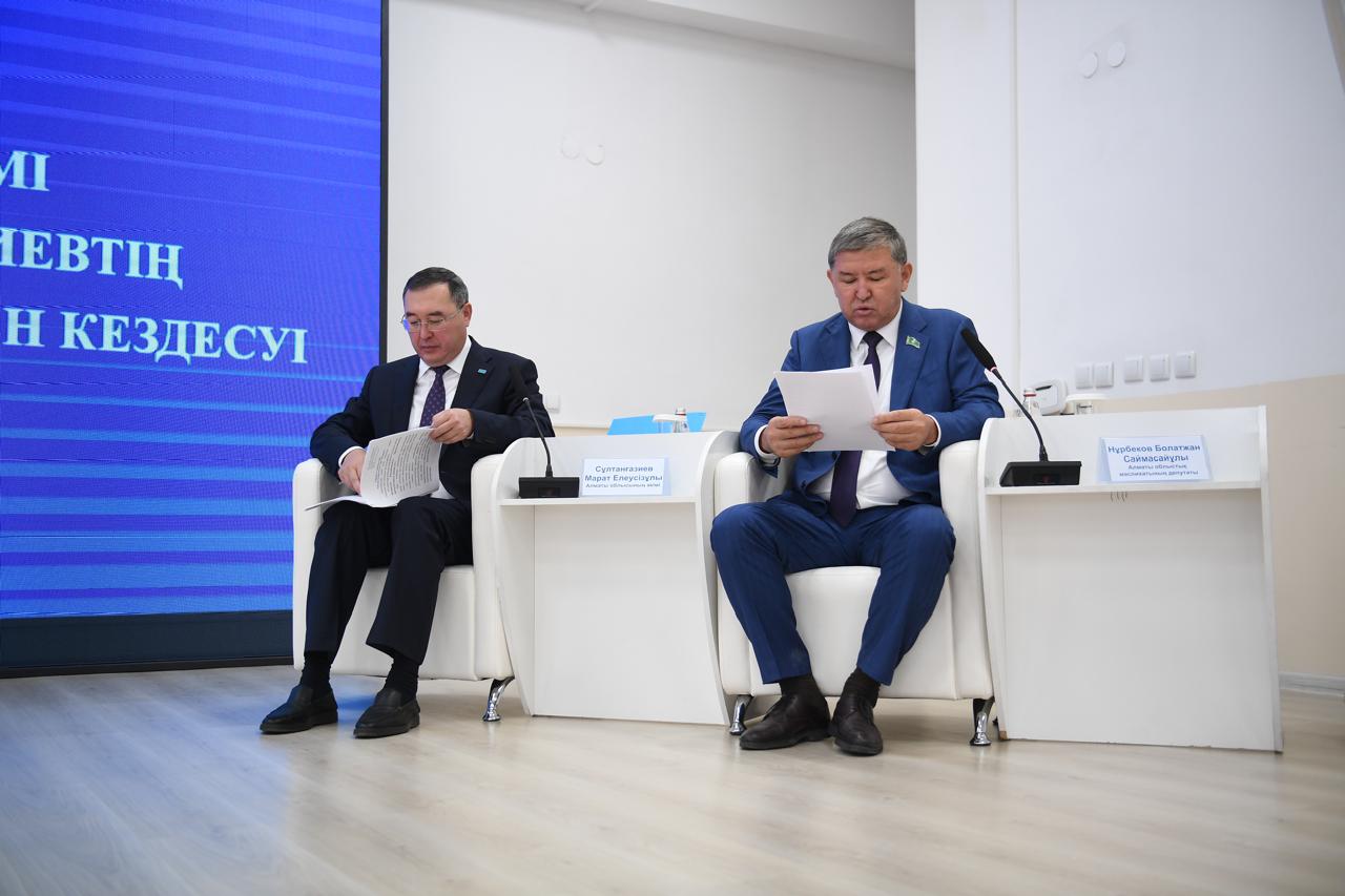 Ұйғыр ауданында әлеуметтік-экономикалық нысандардың жұмысы қаралды
