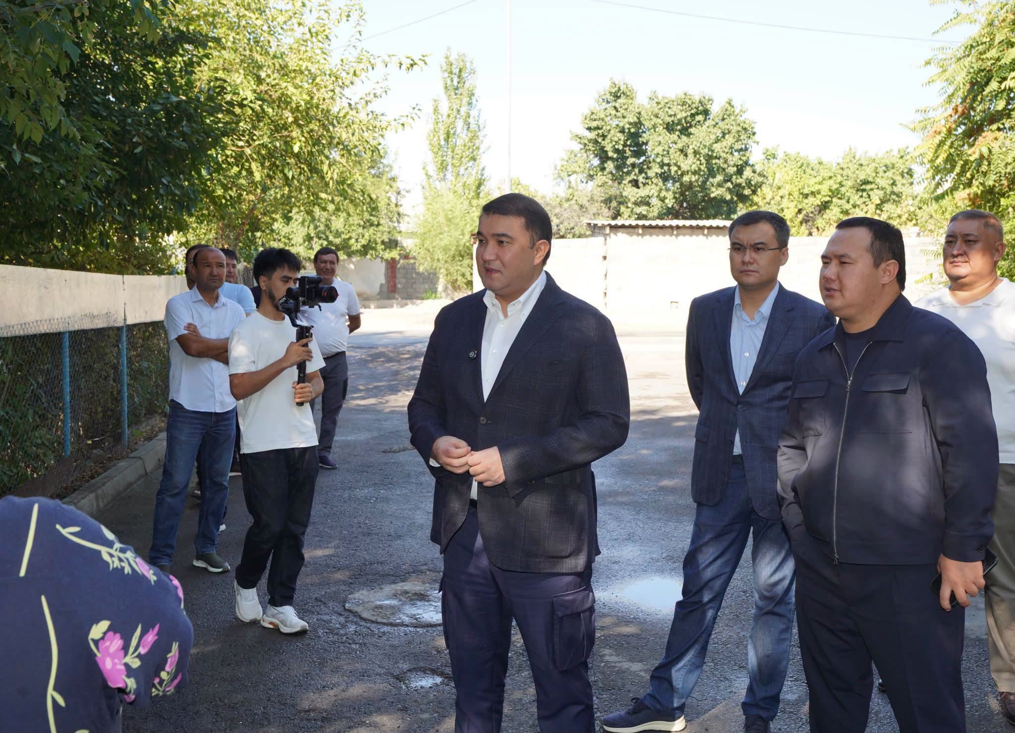 ТҮРКІСТАНДА БІР ТҰРҒЫН АЛАБЫНДАҒЫ КӨПҚАБАТТЫ ҮЙЛЕР «ТАЗА ҚАЗАҚСТАН» БАҒДАРЛАМАСЫ АЯСЫНДА ЖАҢА КЕЙІПКЕ ЕНДІ