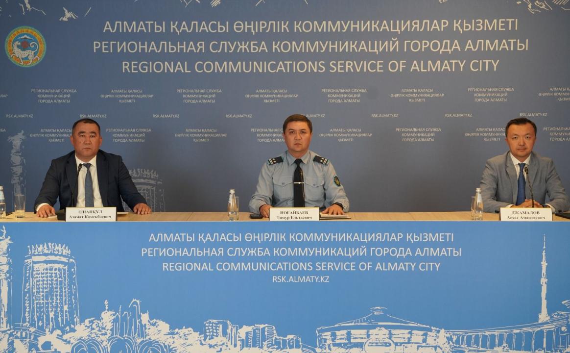 У школ Алматы усилят патрулирование и ручное регулирование движения