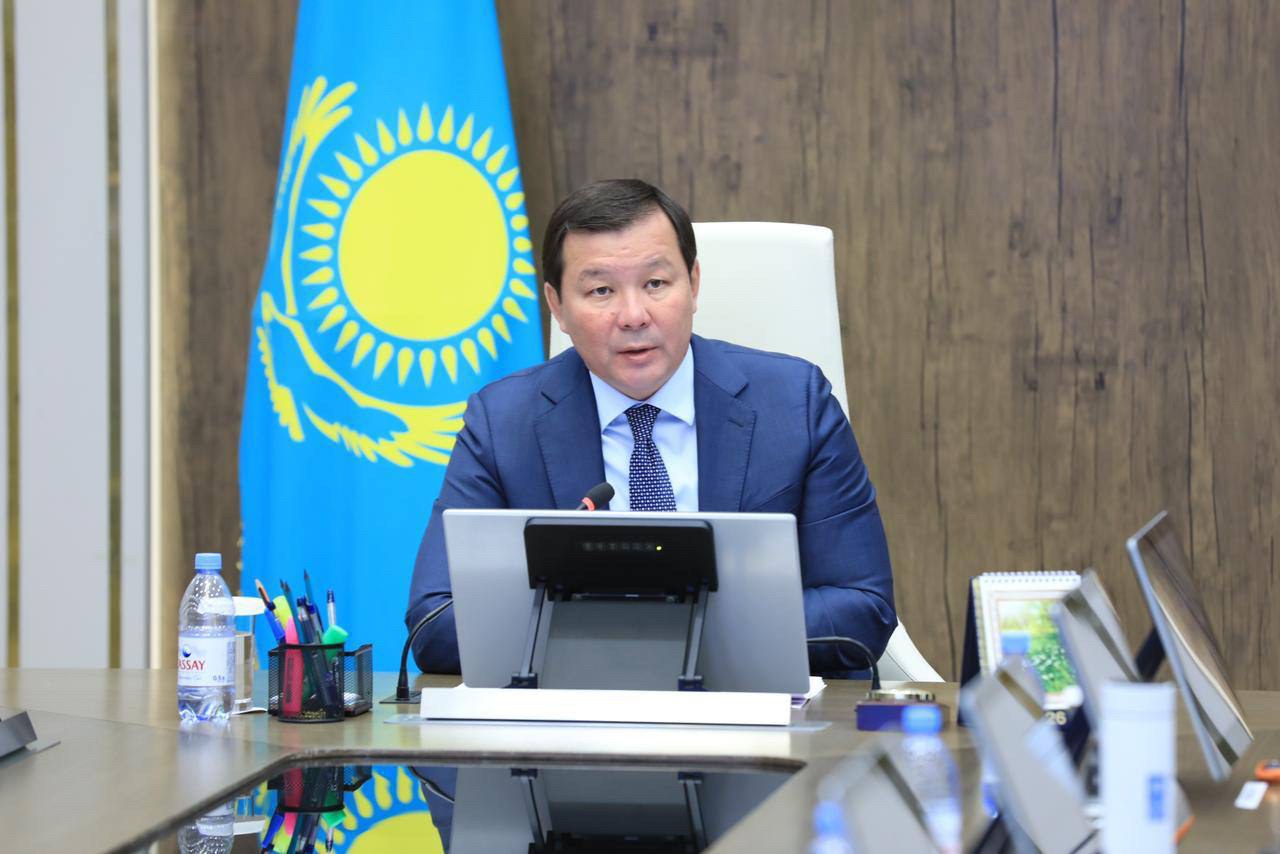 The readiness and availability of student dormitories for the new academic year were discussed at a staff meeting chaired by the regional akim, Askhat Shakharov.