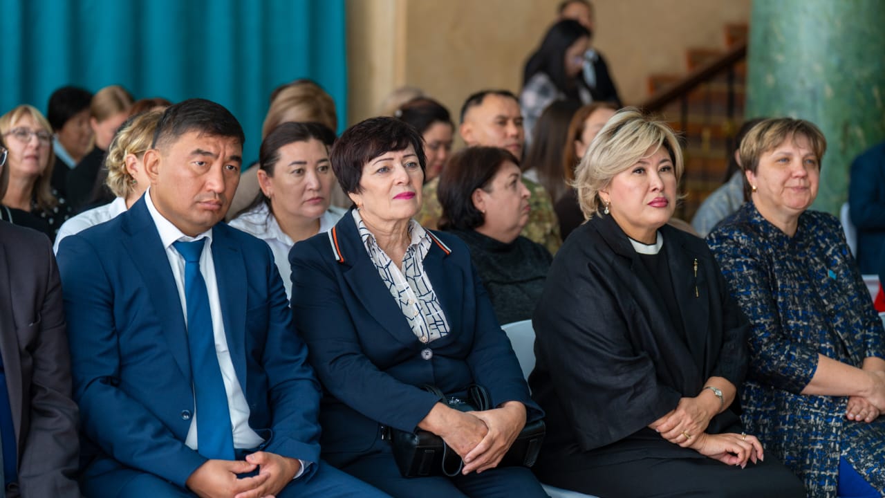 ШҚО әкімі Риддер тұрғындарымен кездесуде жылыту маусымына дайындық туралы айтты