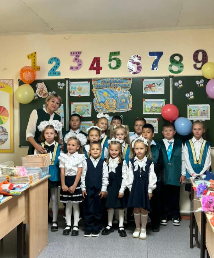№ 12 сайлау округі бойынша Целиноград аудандық мәслихатының депутаты Ү. Оразалиева Тастақ станциясы бастауыш мектебінде іс-шараға қатысты