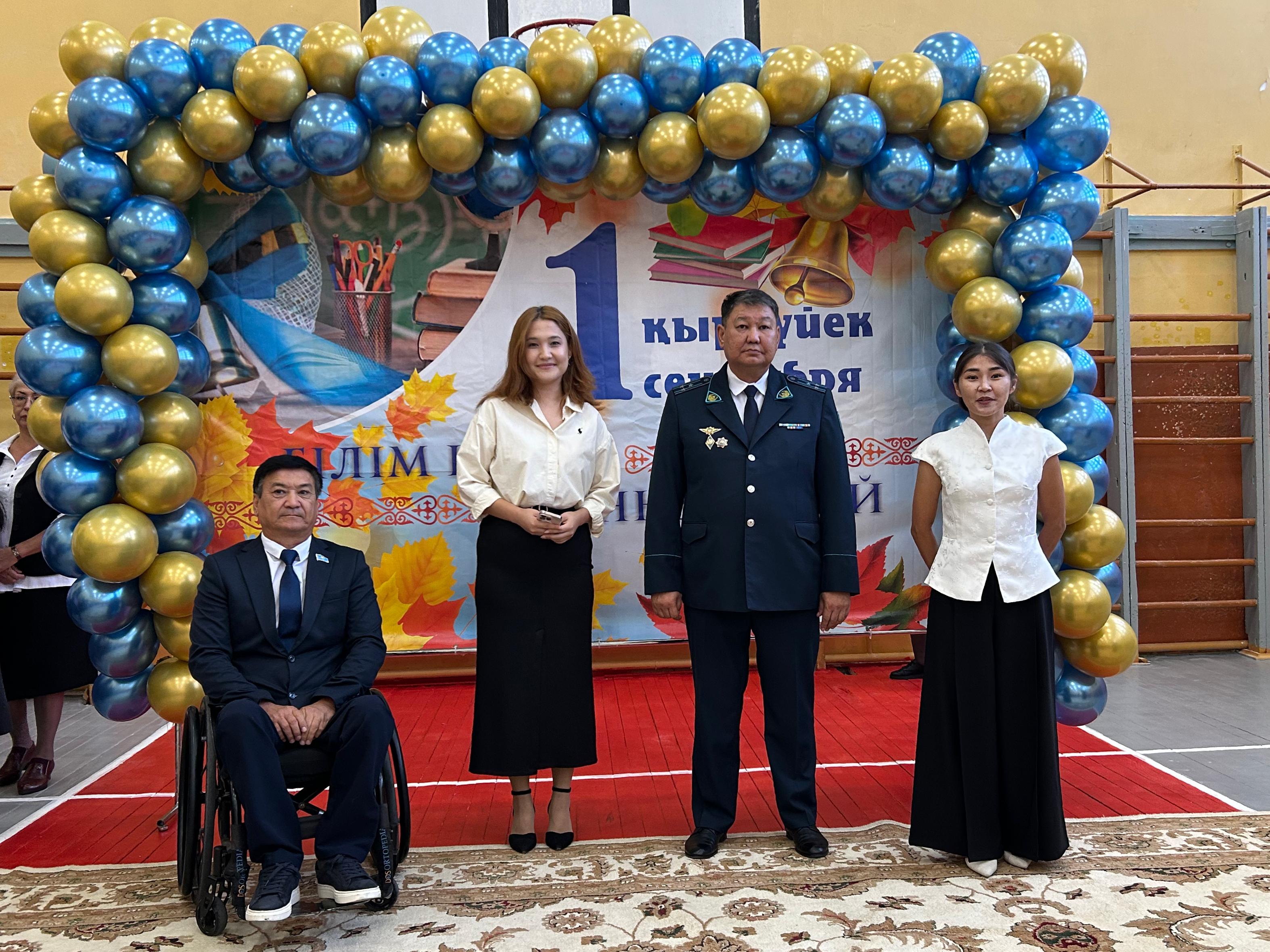 № 2 сайлау округі бойынша Целиноград аудандық мәслихатының депутаты А. Капанов Ақмол ауылы № 5 жалпы білім беретін мектебінде іс-шараға қатысты