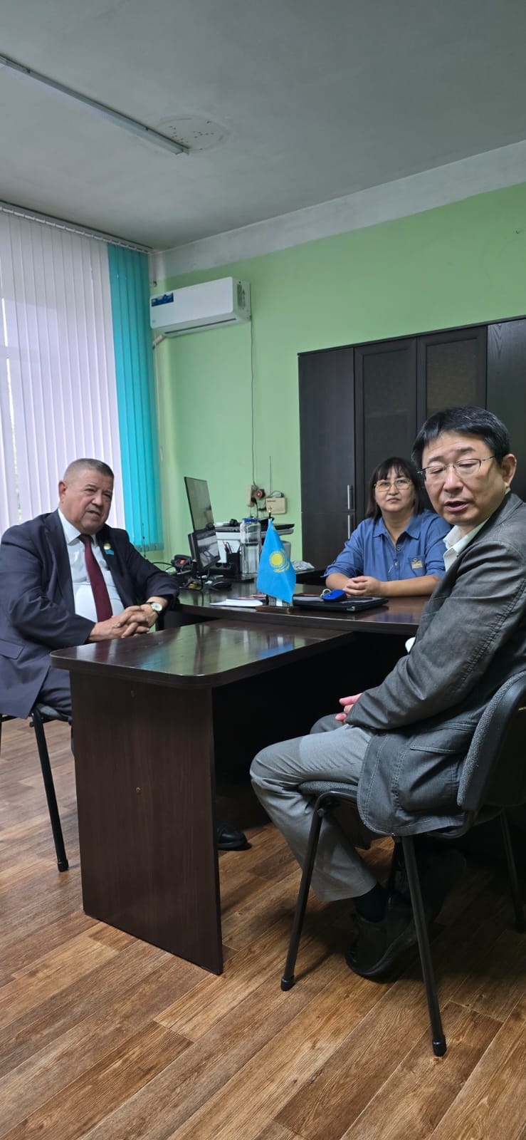 кездесуге қатысушылар