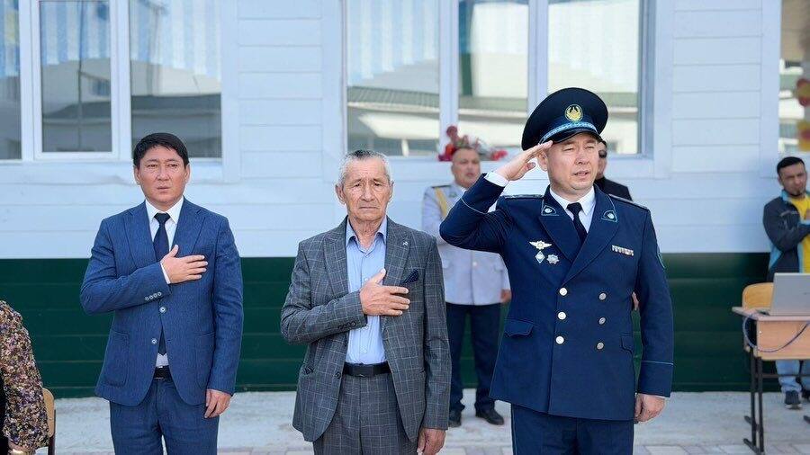 Форма киген әскери қызметкер