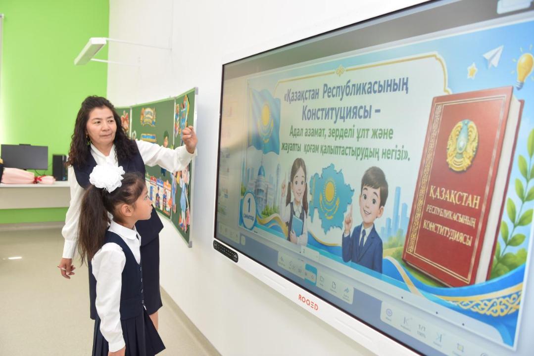 В рамках нацпроекта «Келешек мектептері» введена в эксплуатацию школа на 300 мест»
