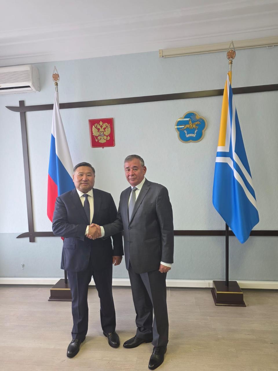 ҚР Омбы қаласындағы Бас консулы Тыва Республикасының Басшысымен ынтымақтастық перспективаларын талқылады