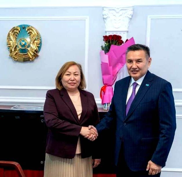 С. Аманжолов атындағы ШҚУ-дың жаңа ректоры ұжымға таныстырылды